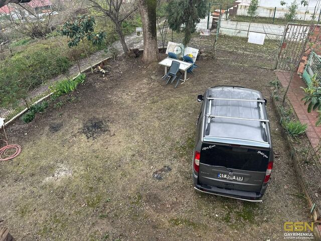 1-KOCAELİ KANDIRA SEYİTALİLER KÖYÜNDE MÜSTAKİL EV VE ARSASI